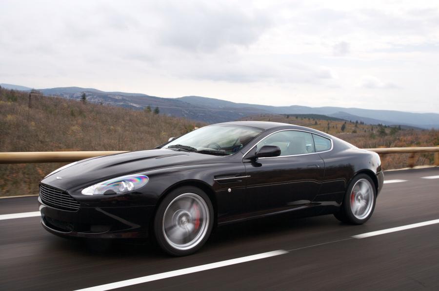  Aston Martin DB9 Sports Pack 2006 года  (UK) (фото 19 из 31)